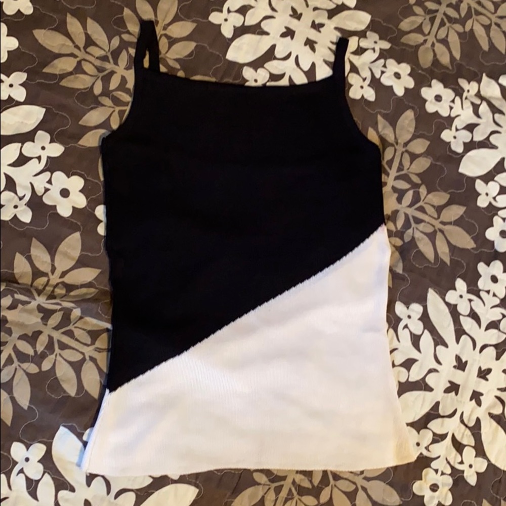 4 Tops Bundle - image 6